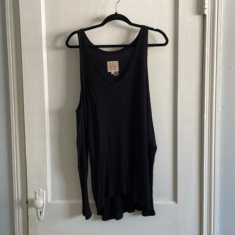 Cut out shoulders, long sleeve sweater